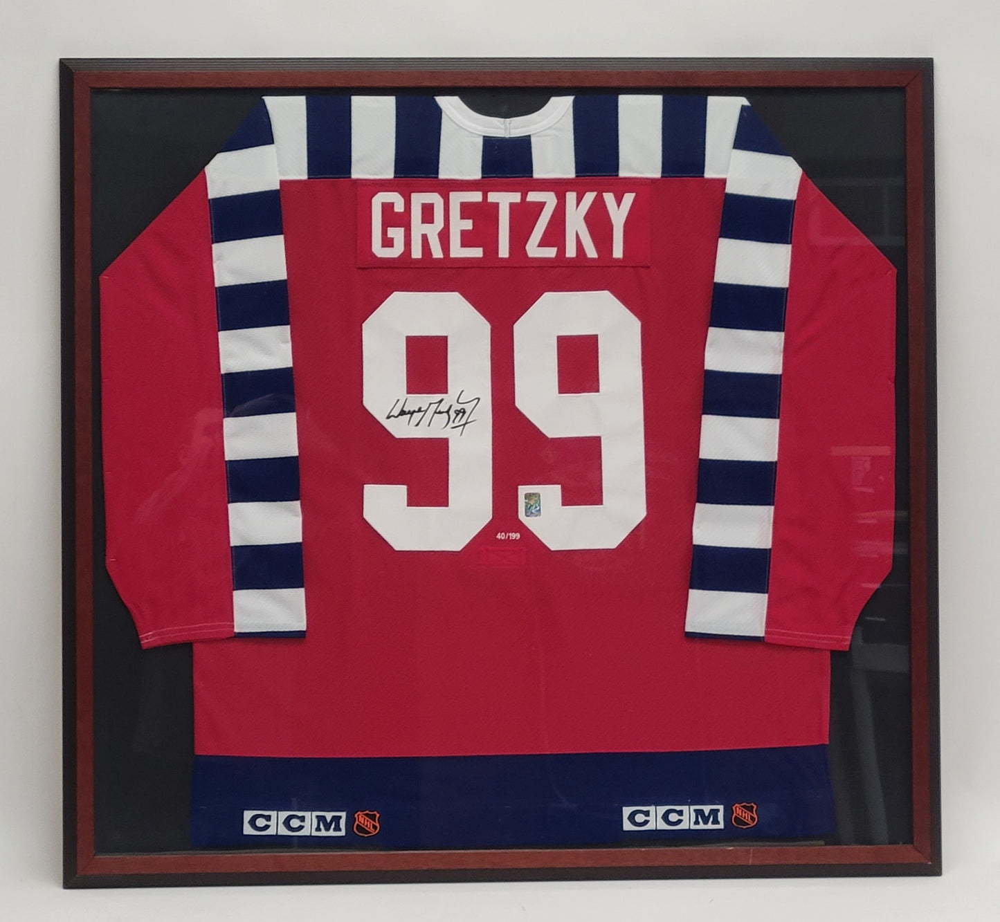 Wayne Gretzky autographed & framed 1992 All-Star Game jersey